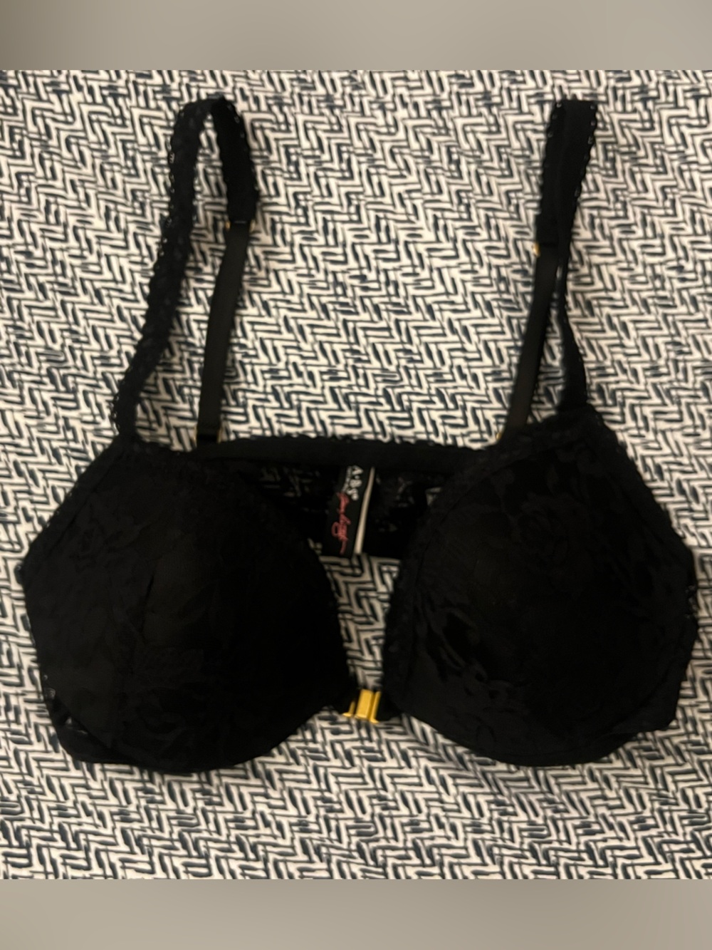 Women’s New Black Lace Push-Up Bra - Women Intimates 34C